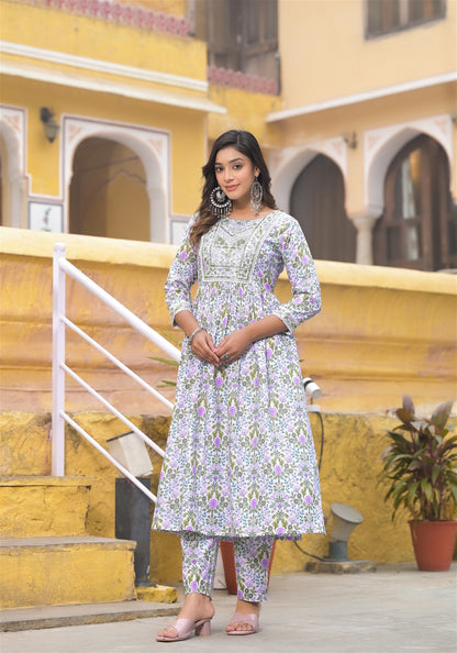 Simple and Attractive Daily Wear Kurta Set For Women