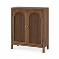 Credenza buffet 90 x 40 x 110 cm in MDF effetto noce scuro con 2 ante ad arco scanalate e pomelli color ottone