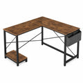 Scrivania angolare a L con ripiano inferiore e organizer laterale piano in truciolare effetto legno marrone struttura in acciaio nero circa 140 x 120 x 75 cm